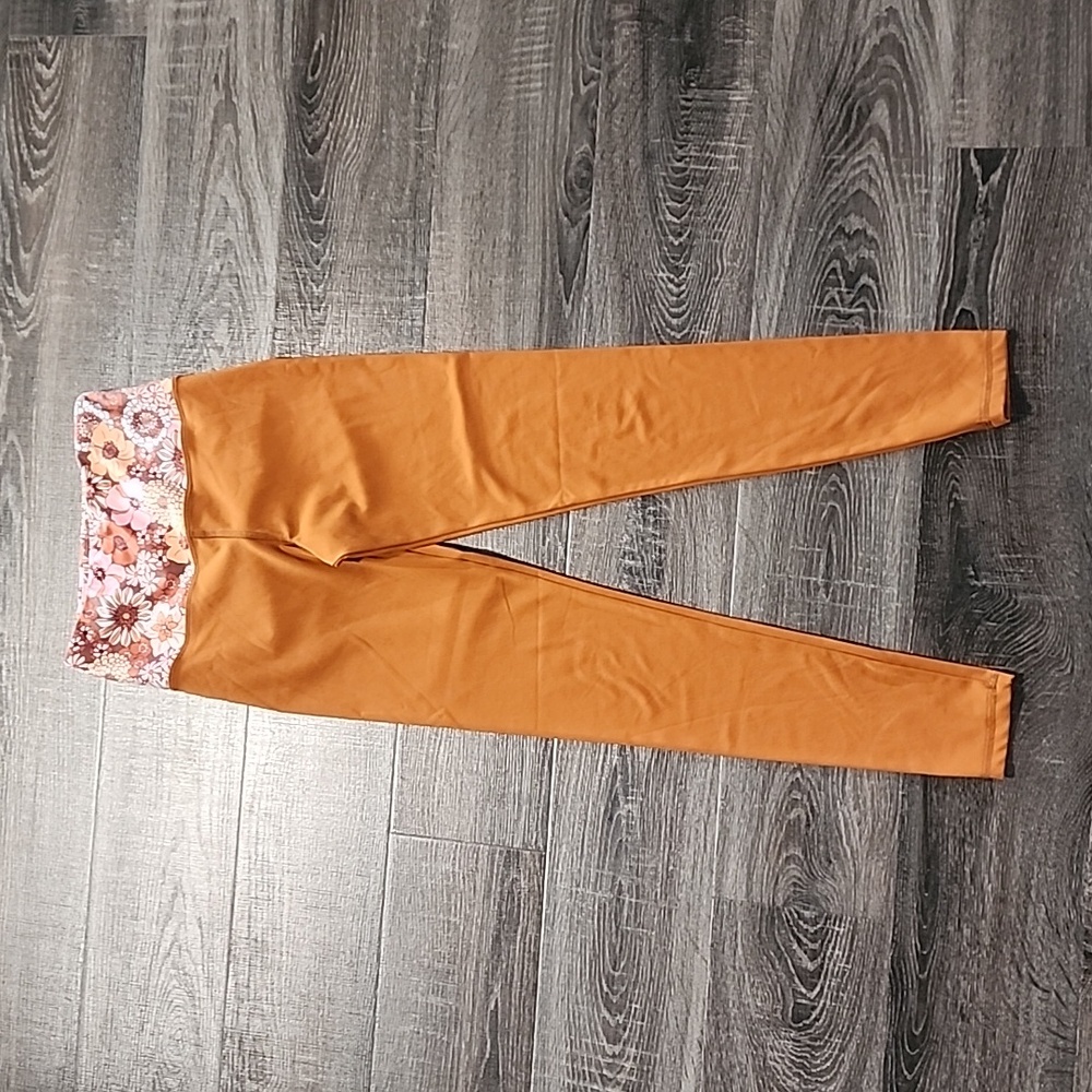 🦜 Strut This x Happily Grey twiggy Legging 🦜